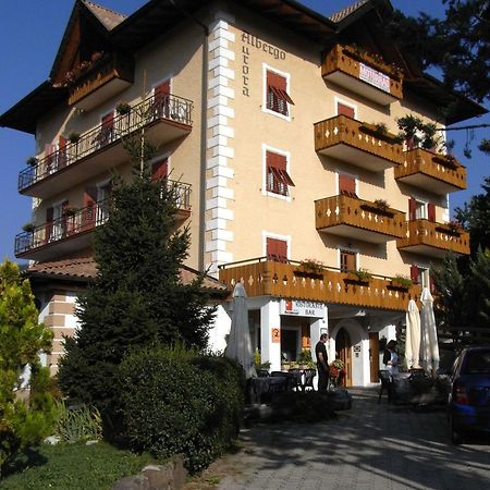 Albergo Aurora Tret Esterno foto