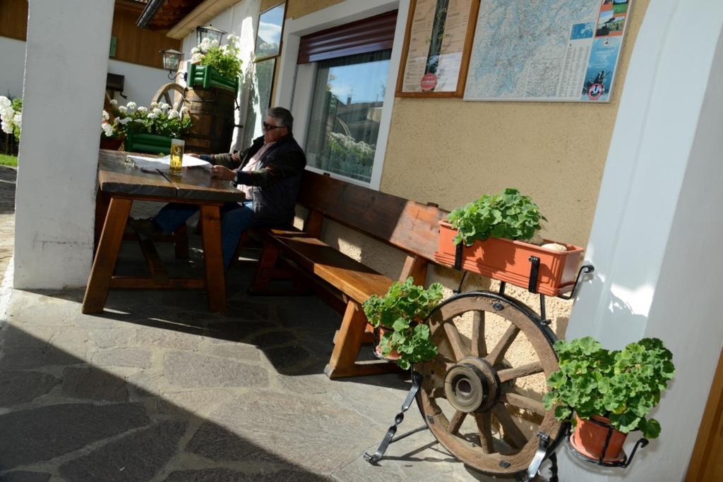 Albergo Aurora Tret Esterno foto
