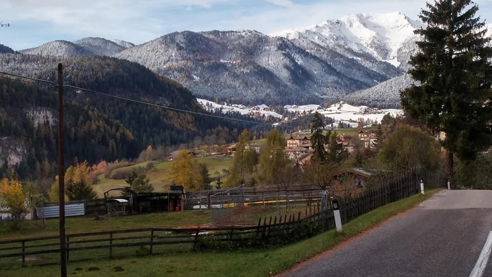 Albergo Aurora Tret Esterno foto