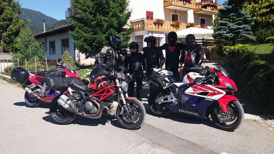 Albergo Aurora Tret Esterno foto